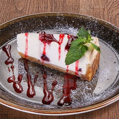 Чизкейк с малиной в Татевик по цене 462 ₽