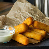 Палочки из сыра моцарелла в Гастропаб 40