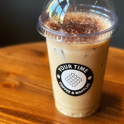 Айс Латте Тирамису в YOURTIME COFFEE & WAFFLES по цене 360 ₽