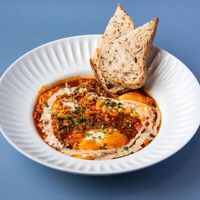 Шакшука из томатов, томатного соуса и тахины в Лу по цене 690 ₽