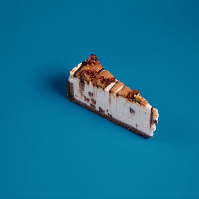 Чизкейк с карамелью и орехом пекан в Arctic Coffee по цене 280 ₽