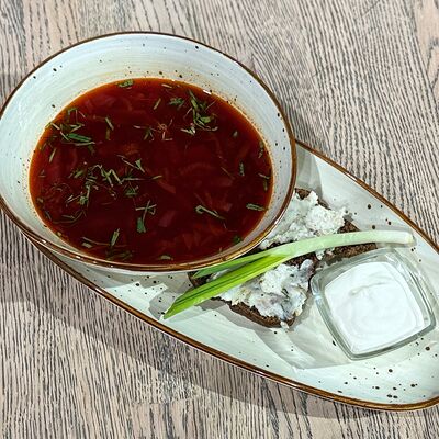 Борщ с пастрами в Сквер по цене 410 ₽