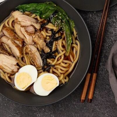 Рамен с курицей в Кафе тайской еды по цене 450 ₽