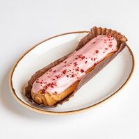 Эклер Земляничный в Kitchen