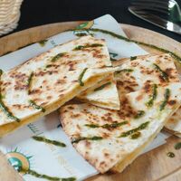 Сырная лепешка в Молли Айленд