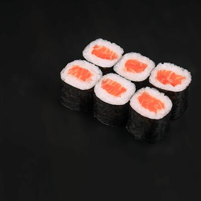 Ролл Сяке маки в Royal fish по цене 189 ₽