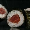 Маки с тунцом в Wok café по цене 390