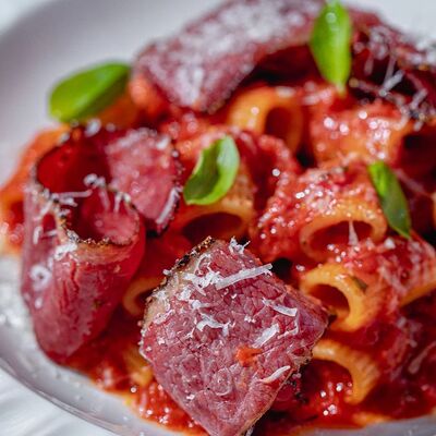 Аррабьята с пастрами из говядины в АFINA по цене 1050 ₽