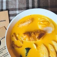 Сингапурская лакса в Laksa & Wok