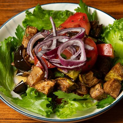 Мангал-салат в Хинкали-Дали по цене 380 ₽