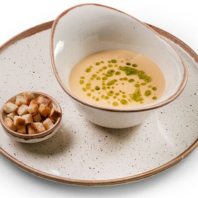 Крем-суп сырный с курицей в Ваби саби по цене 740 ₽
