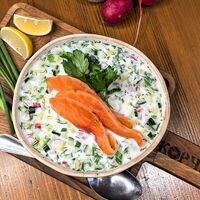 Окрошка с лососем на кефире в Корчма
