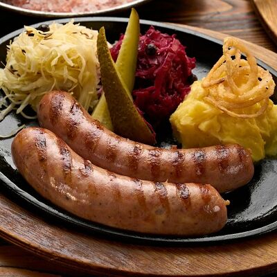 Кезекрайнер альпийские свиные колбаски в Линдерхоф по цене 1295 ₽