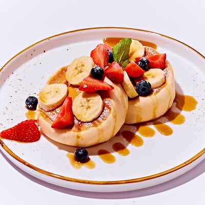 Панкейк Ягодный кленовый в Fluffy Fluffy по цене 880 ₽