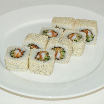 Ролл с жареной креветкой в Гиро-пицца по цене 330 ₽