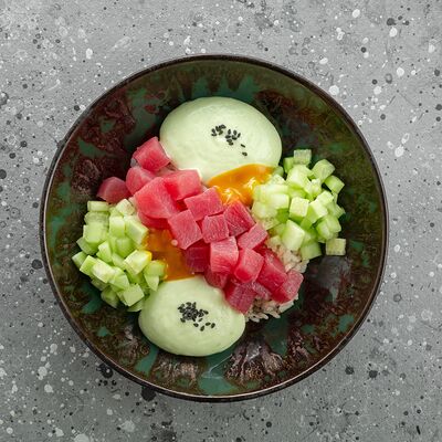 Поке с тунцом и муссом-васаби в Double по цене 590