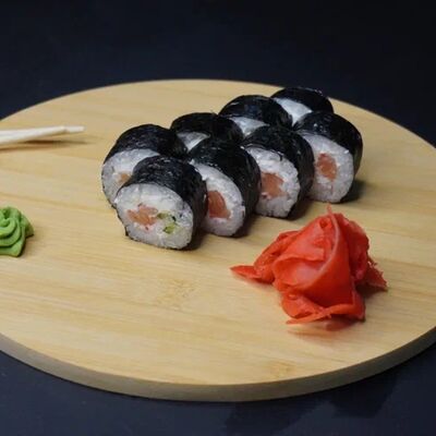 Ролл Каролина в Yo! Sushi по цене 670 ₽