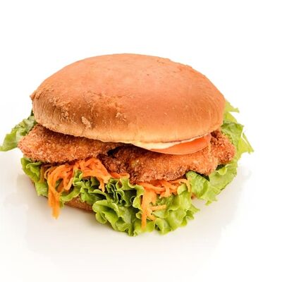 Хрустящий чикен-бургер по-корейски в Лаваши по цене 340 ₽