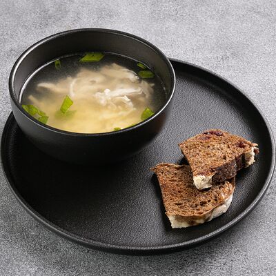 Домашний Куриный бульон в Holy Hotdoggers по цене 560 ₽