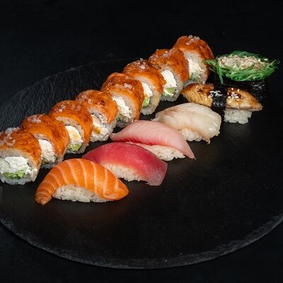 Friends в Loft Sushi по цене 2180 ₽