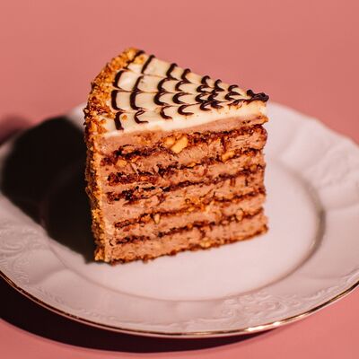 Торт Эстерхази в Бисквит по цене 720 ₽