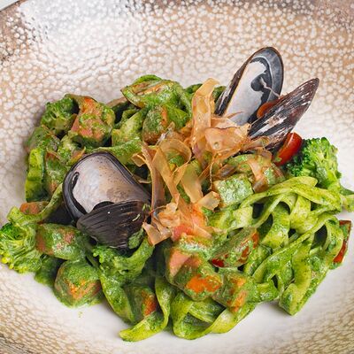 Паста с морепродуктами в Jack London по цене 1100 ₽