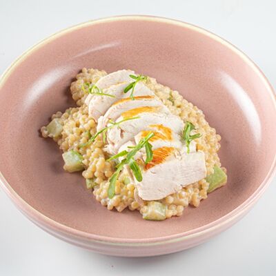 Стейк из цыпленка с птитимом в Кэрри по цене 395 ₽