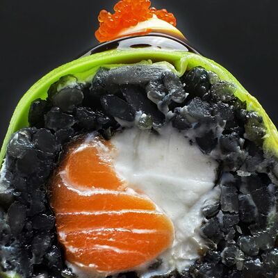 Black Лосось в авокадо в Ohasi по цене 870 ₽