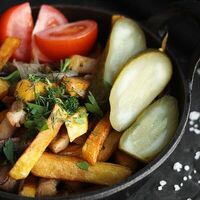 Жареный картофель со свининойв Жюль Верн