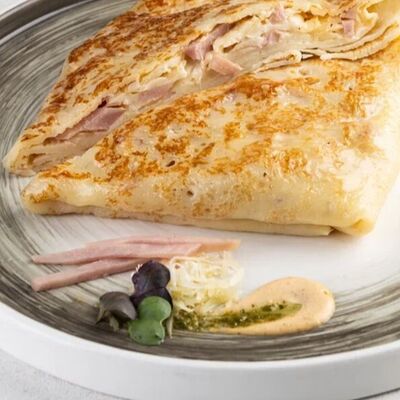 С ветчиной и сыром в Гуленьки на Комсомольском по цене 489 ₽