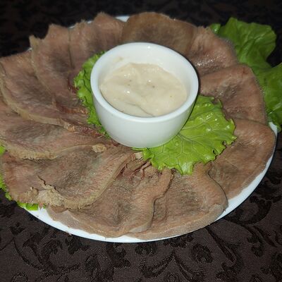 Язык с хреном в Ной по цене 430 ₽