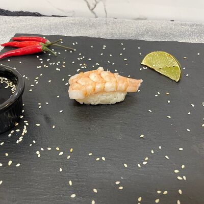 Суши с креветкой в Ninja sushi по цене 162 ₽
