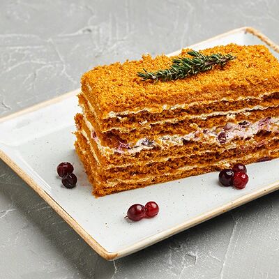 Медовик в Корчма по цене 260