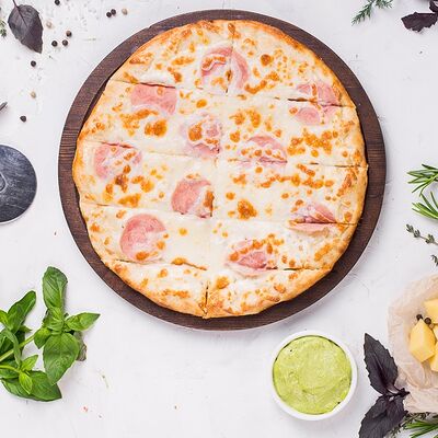 Сырные палочки с ветчиной в Pizza Sun по цене 429 ₽