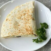 Кесадилья с грибами и омлетом в Tagam