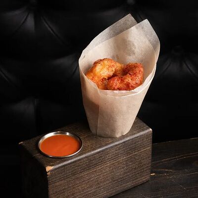 Креветки в темпуре с соусом Кровавая Мери в Beer & Grill по цене 750 ₽