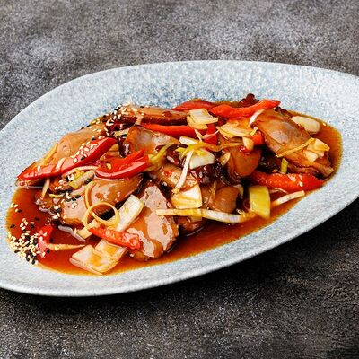 Утка Хой-Син в Sushi & More по цене 540 ₽