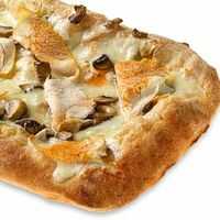 С курицей и грибами в Mama Pizza