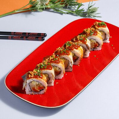 Ролл с угрем, японским омлетом и овощами Темпура в Сушки на макушке по цене 610