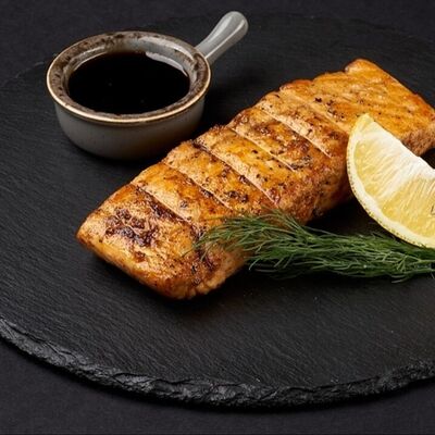 Стейк из семги в ЛАЛИКО ГРУЗИНСКАЯ КУХНЯ по цене 1850 ₽