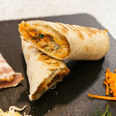 Сосиска в лаваше в Гурман по цене 210 ₽