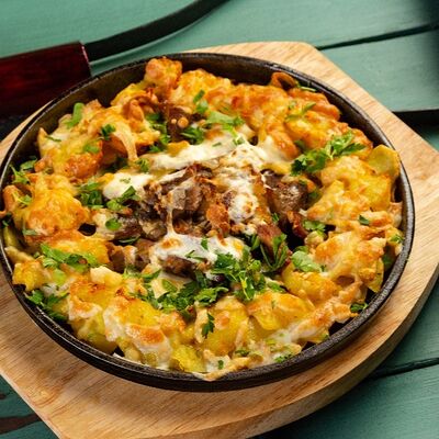 Язык, запеченный с картофелем в Баррель по цене 996 ₽