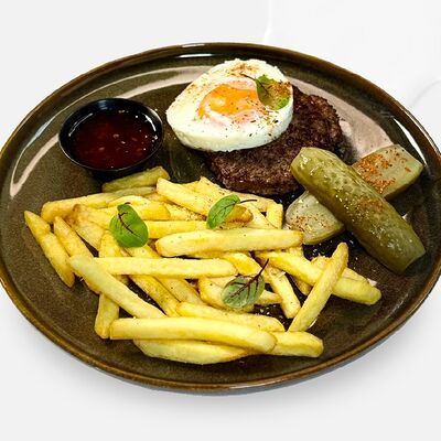 Бифштекс Нью-Йорк с картофелем фри в Caviar по цене 850 ₽