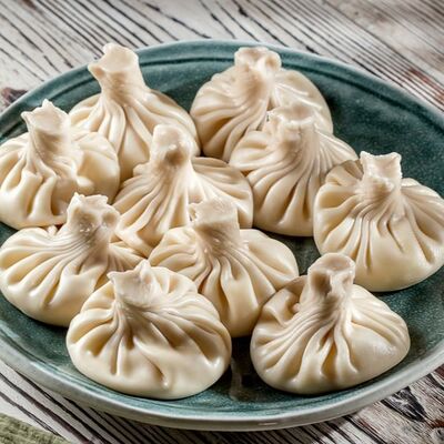 Хинкали с грибами и курицей 1 шт. в Алазани по цене 173 ₽