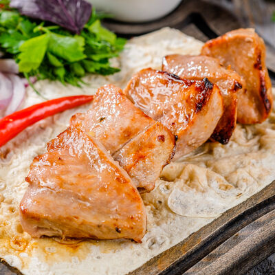 Шашлык из телячьей мякоти в Роял Палас по цене 720 ₽