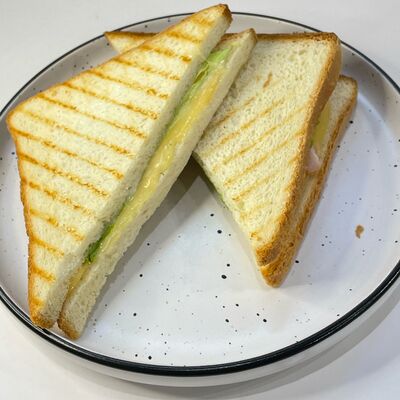 Сэндвич с курицей в Сахар по цене 280 ₽