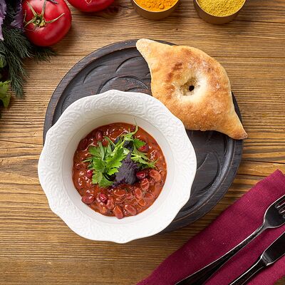 Лобио с грузинскими пряностями и свежим шоти в Шави ломи по цене 520 ₽