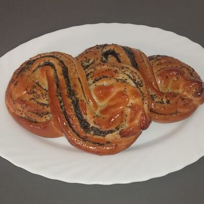 Булочка маковая в Твой Пекарь по цене 65 ₽