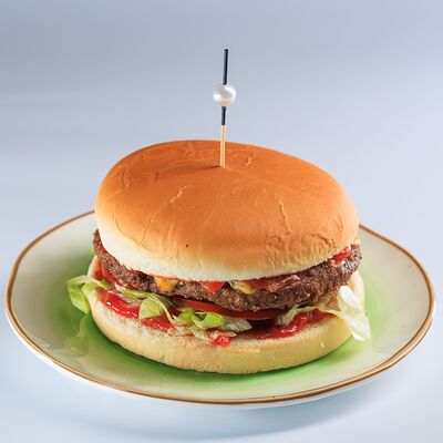 Чизбургер в Семейный ресторан Tiki&Taki по цене 750 ₽