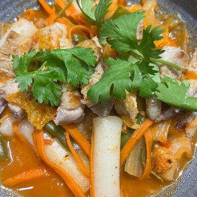 Токпокки со свининой в Forelperm кухня по цене 750 ₽